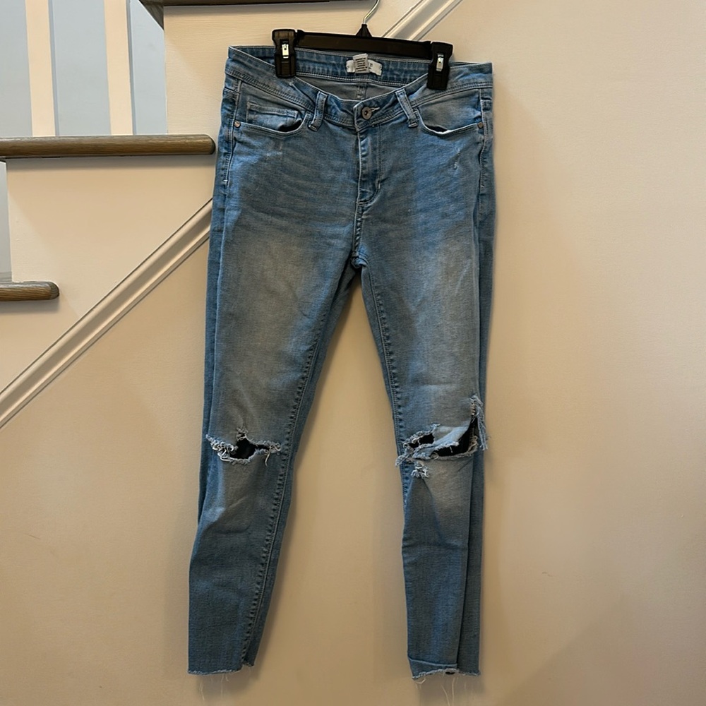 Forever 21 skinny distressed jeans women’s size 28